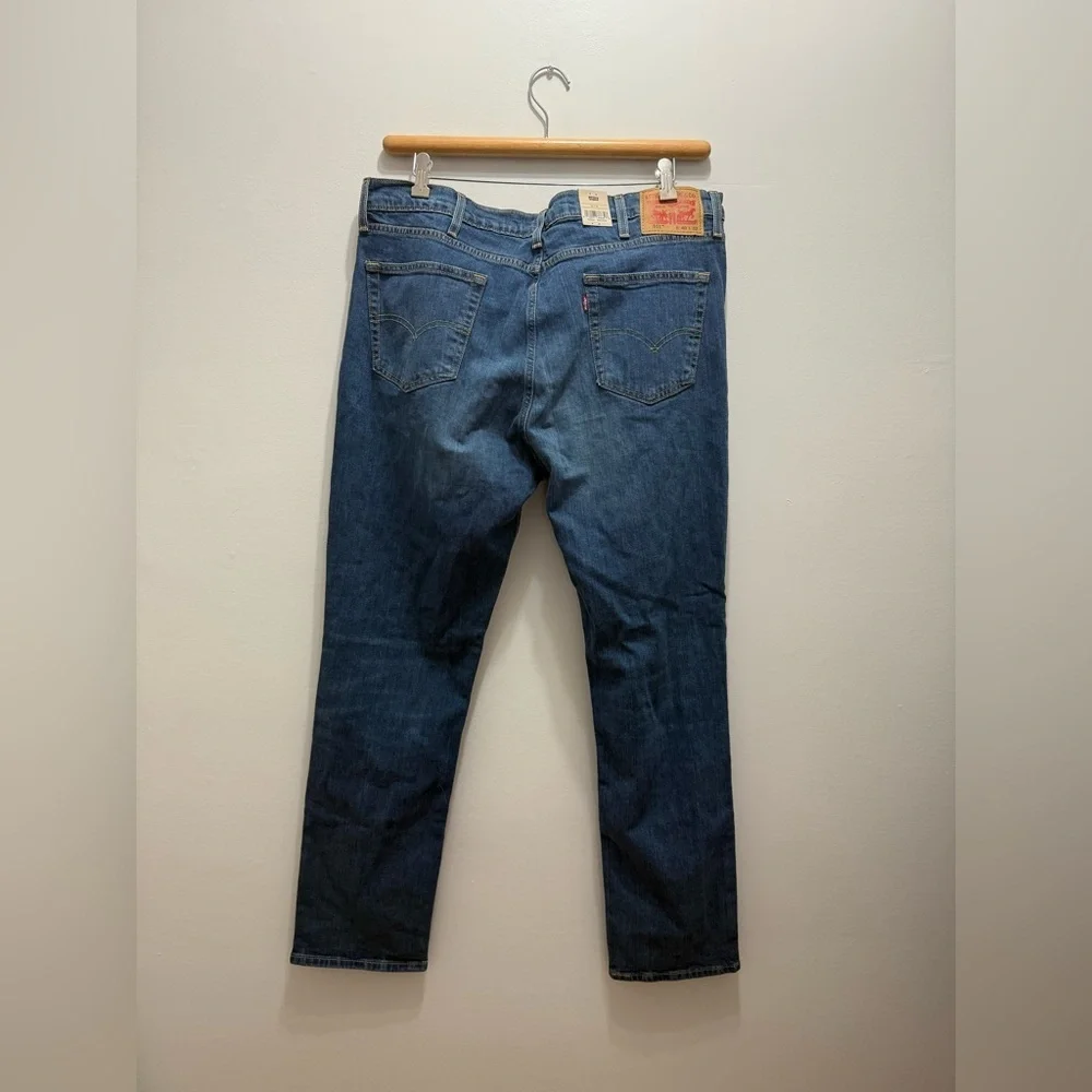 Levi’s Slim Fit Medium Wash Stretch Jeans 40 X 32